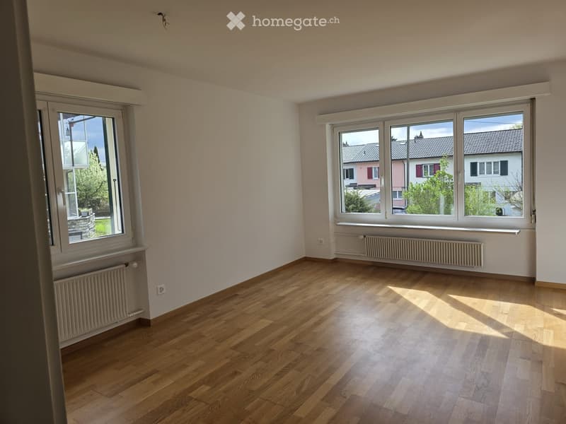 Charmante 4.5 Zimmer-Wohnung mit direktem Zugang zum Garten (3)