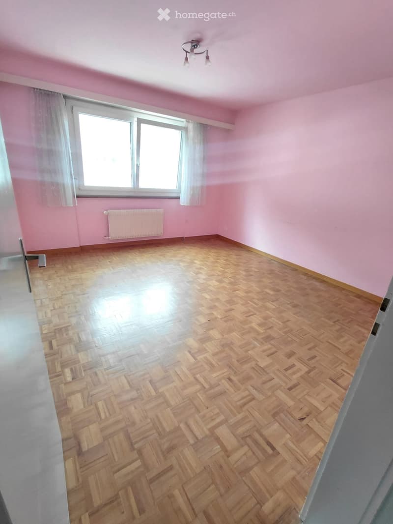 Frisch renovierte 3.5-Zimmerwohnung mit Balkon in Naters (1)