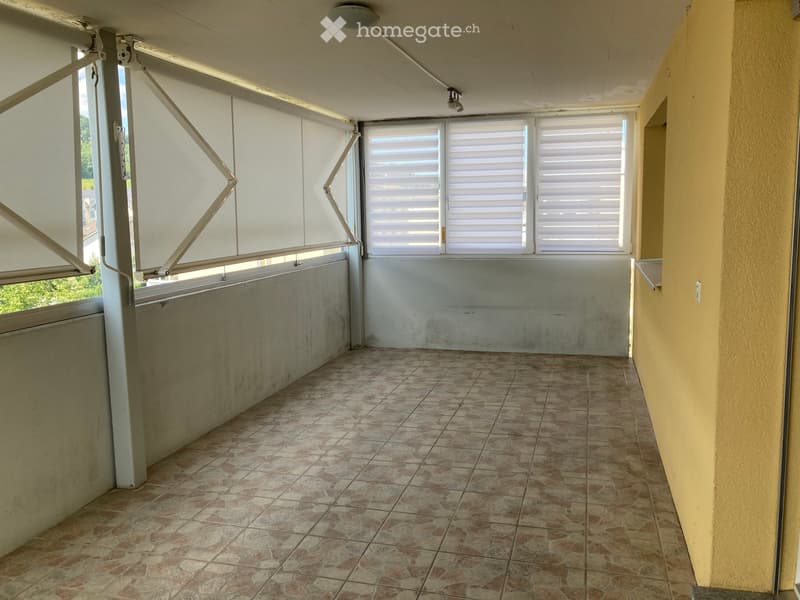 3.5 Zimmerwohnung mit offener Küche grosser Balkon 25 m2 (5)