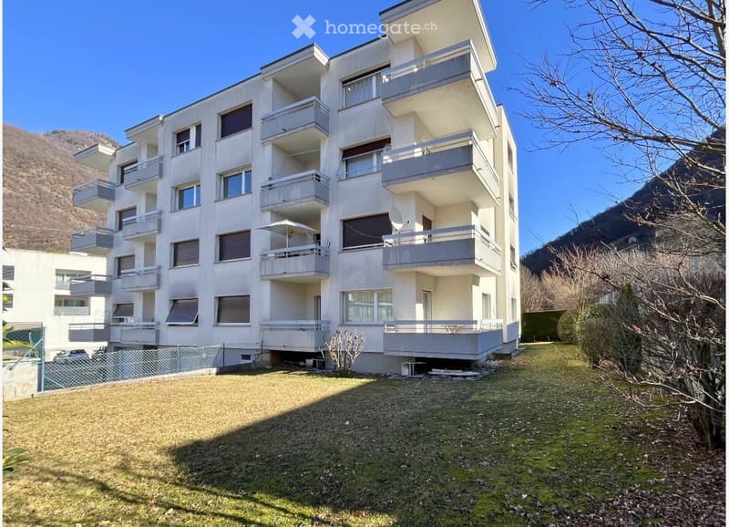 Affittasi ampio 4.5 locali ad Arbedo con balcone (1)