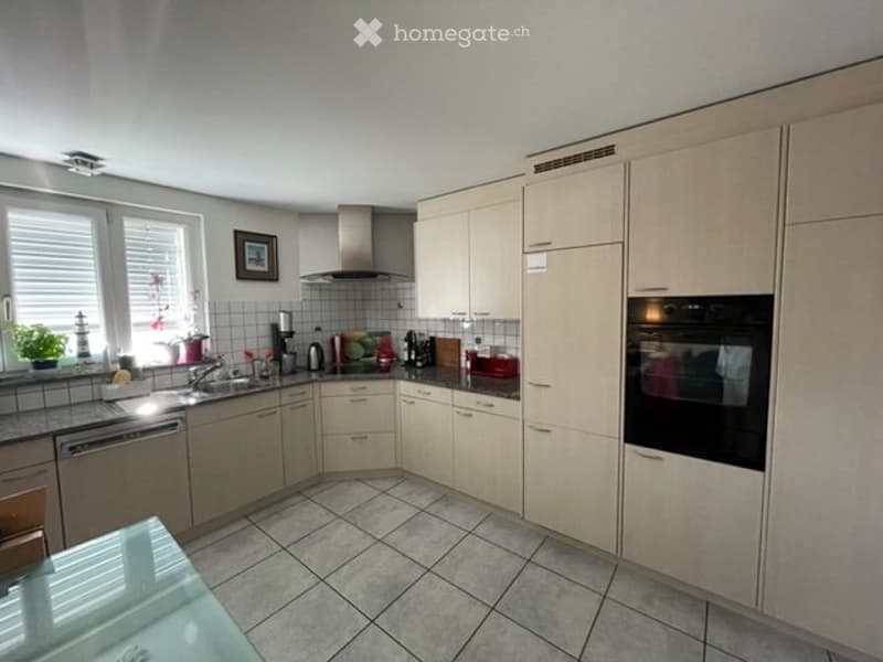 Blauen BL / helle 3.5-Zi.-Wohnung (110 m²) mit Südbalkon (2)