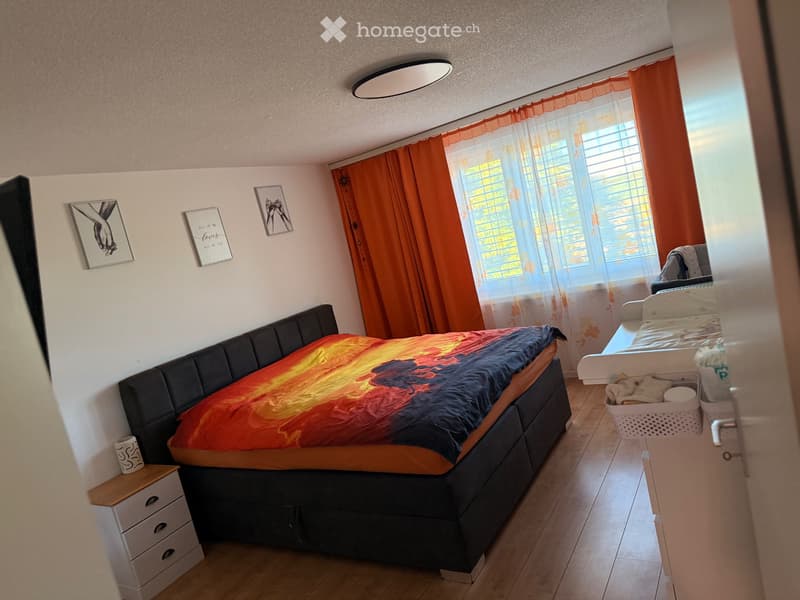 Sonnige und Ruhige 4,5 Zimmer Wohnung (3)
