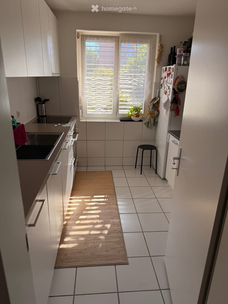Sonnige und Ruhige 4,5 Zimmer Wohnung (4)