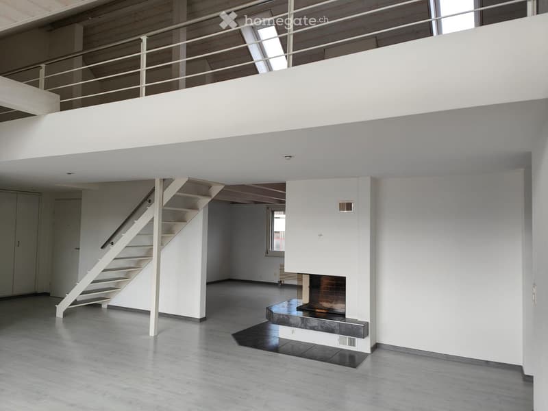 Schöne 4.5 Zimmer Maisonette Wohnung auf zwei Etagen (3)