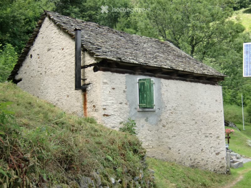 Rustico a Leontica (Valle Blenio) da ristrutt./zum Umbauen (3)
