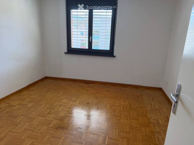 Caslano appartamento 4,5 locali con doppi servizi e balcone (5)