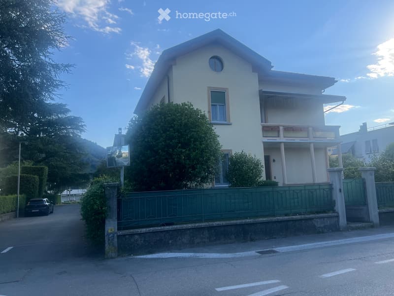 Casa indipendente in affitto - Balerna (1)
