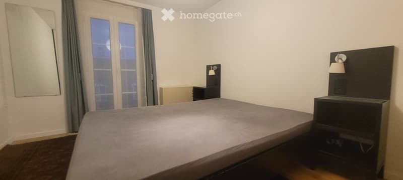2.5-Zimmer Dachwohnung mit Balkon, möbliert, ab 1. Oktober (3)