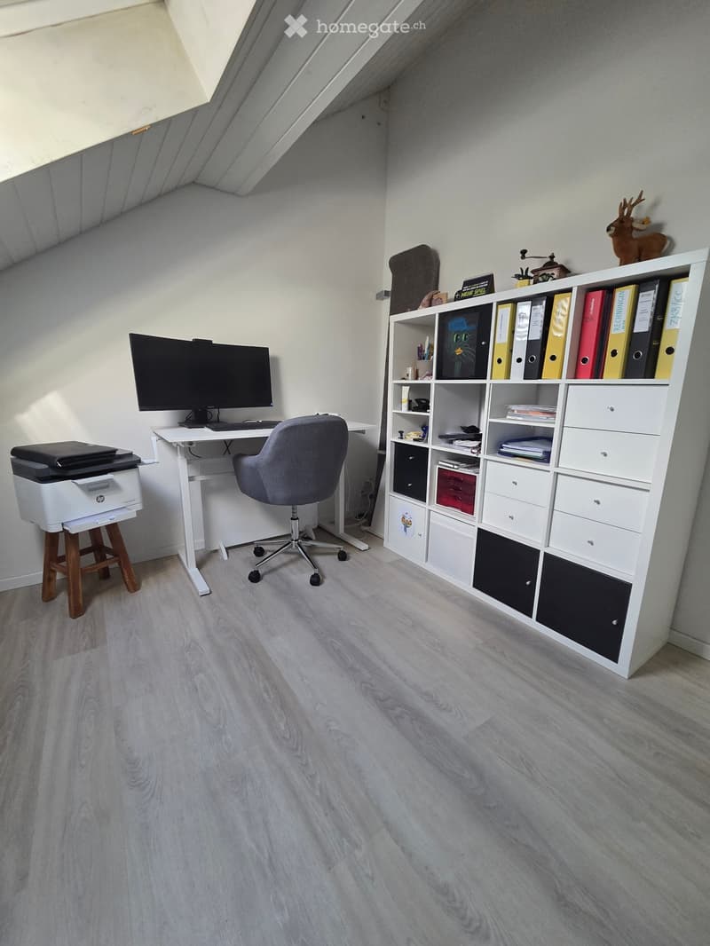 3 Zi. Dachwohnung 8630 Rüti (2)