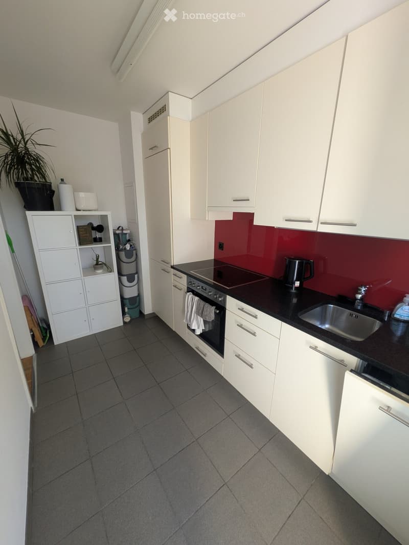 Möbelierte Wohnung mit 2 Balkon für September - November (3)
