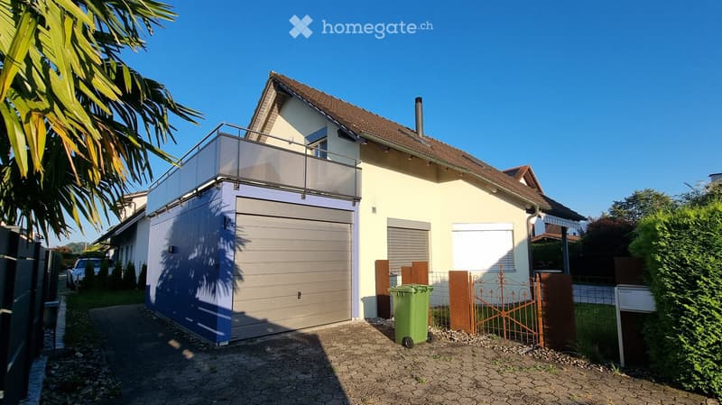 Stilvolles 5.5-Zimmer-Einfamilienhaus mit 507 m² Grundstück (1)