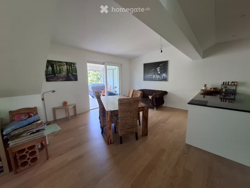 Schöne 5 ½ Zimmer-Wohnung mit herrlichem Ausblick zu mieten (4)