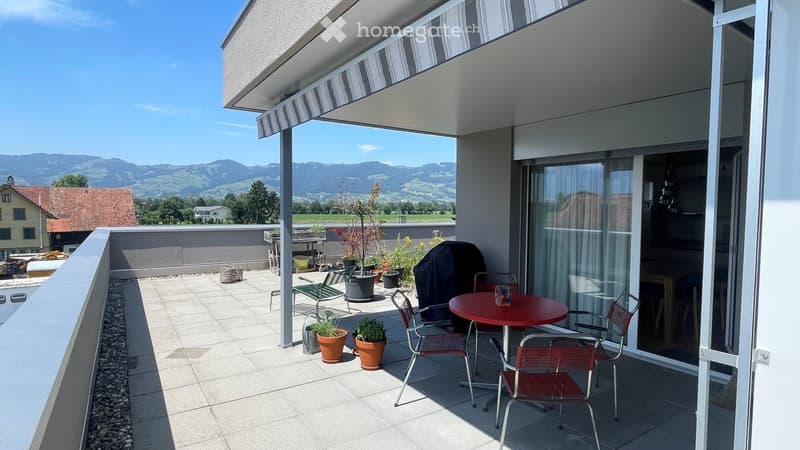 3.5-Zi-Attikawohnung mit grosser Dachterrasse + Einzelgarage (10)