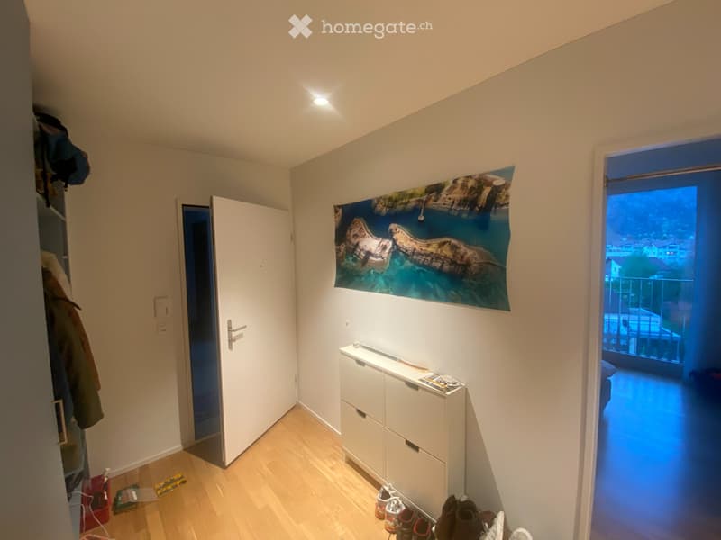 Zimmer in 3.5-Zimmer-Wohnung direkt am Bahnhof & Coop Pronto (2)