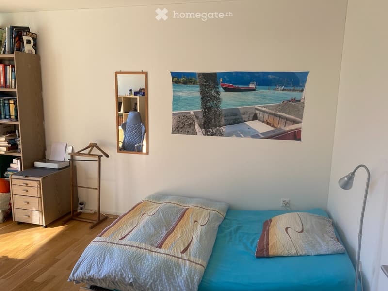 Zimmer in 3.5-Zimmer-Wohnung direkt am Bahnhof & Coop Pronto (3)