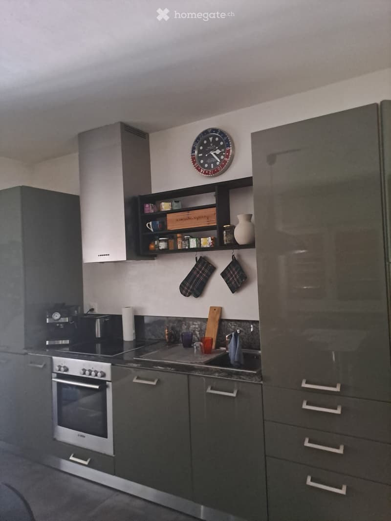 Sessa.Grande casa,tutta su un piano (2)