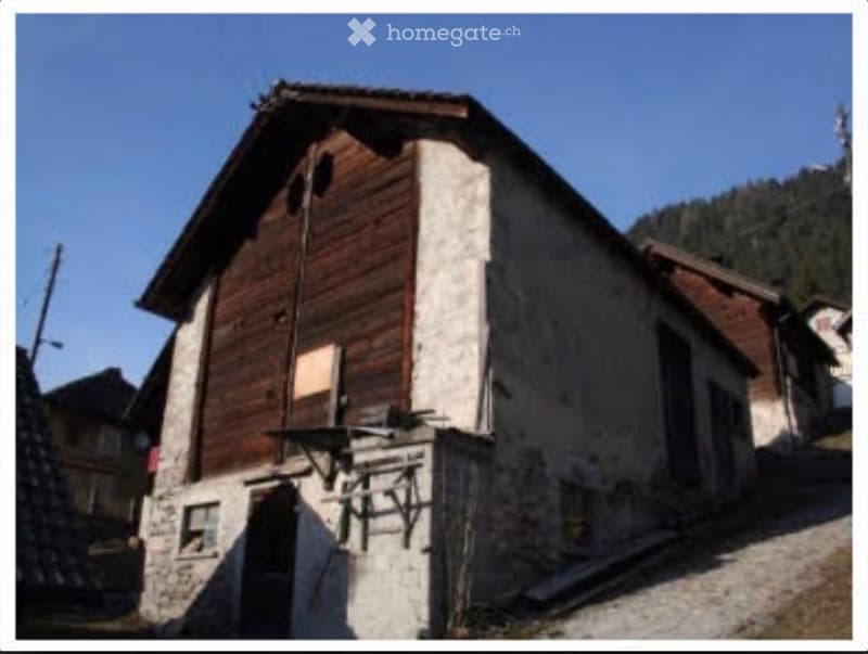Vendesi a Sobrio stalla da ristrutturare (5)