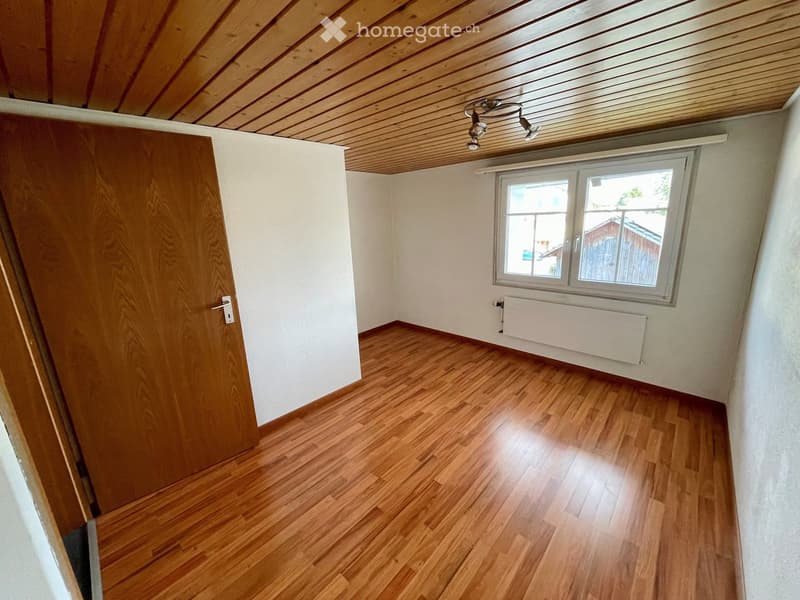 zentraler 3.5-Zimmer-Hausteil mit Sitzplatz & Parkplatz (4)