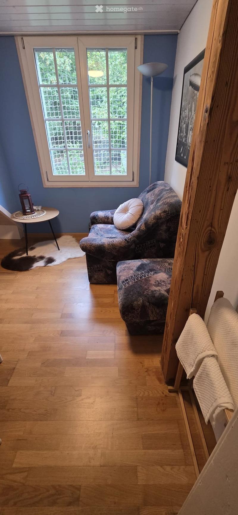 Charmantes Dachzimmer in Evilard/Leubringen zu vermieten (4)