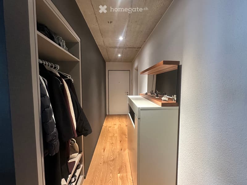 Moderne 2.5-Zimmer-Wohnung mit offenem Wohnkonzept (2)