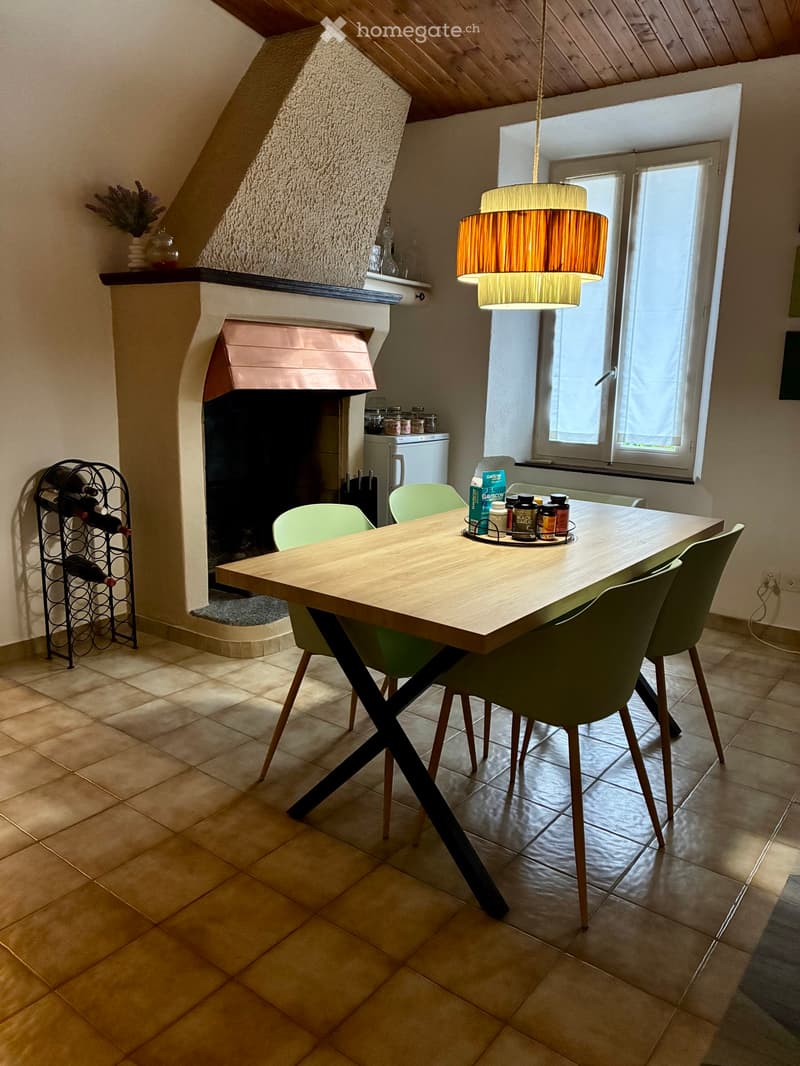 Appartamento 2,5 locali a Cureglia CHF 1100 al mese (1)