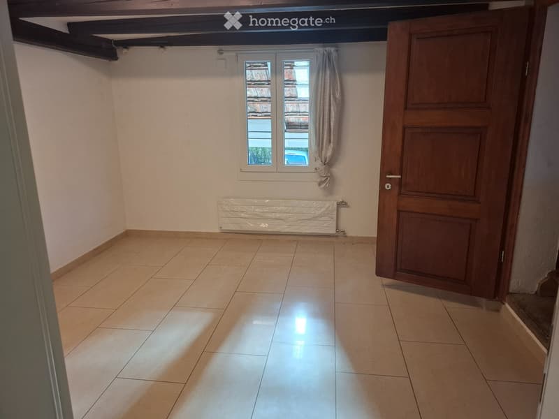 per sofort 2,5 Zimmer Wohnung (2)