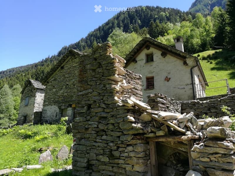 Rustico in Val D?Ambra Monti di Personico (1)