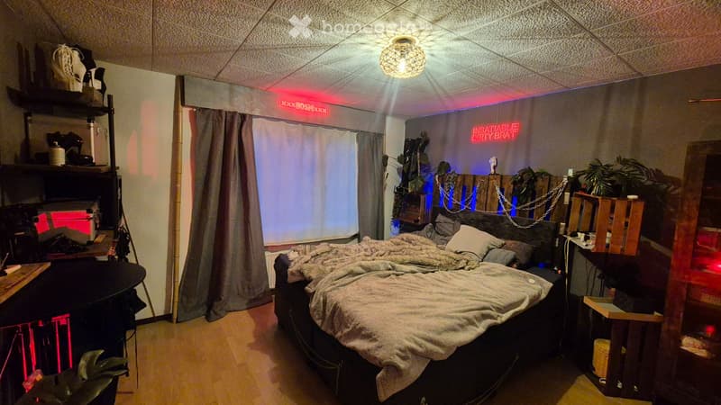 Grosse 3,5 Zimmer Wohnung mit Balkon (5)