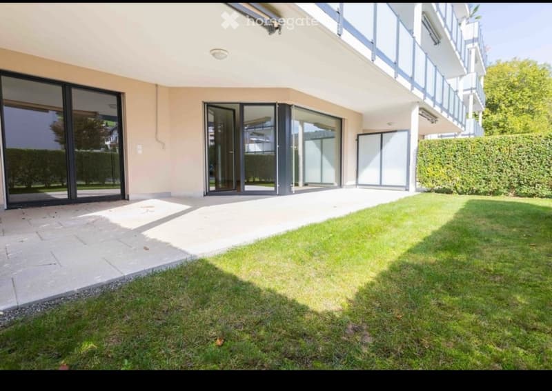 Moderne 2.5 Zimmer-Gartenwohnung (4)