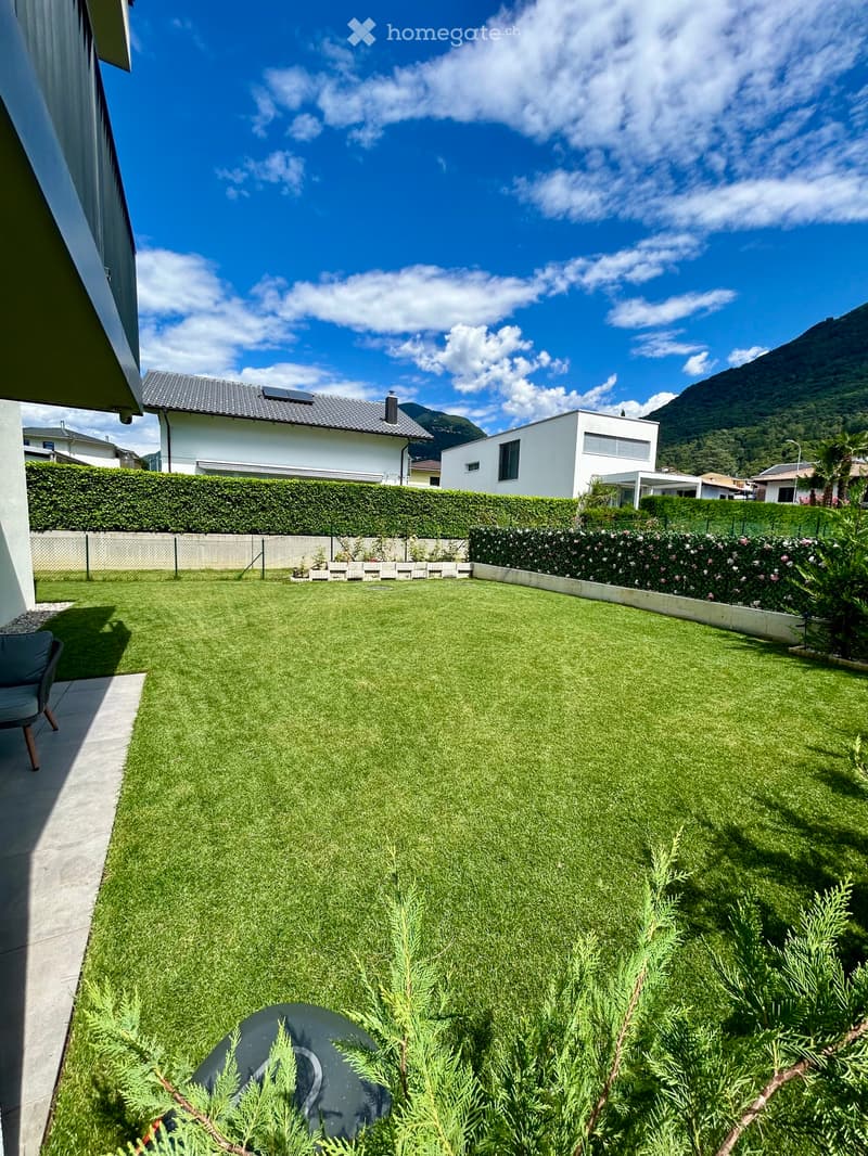 Nuovo e moderno appartamento con giardino privato (2)