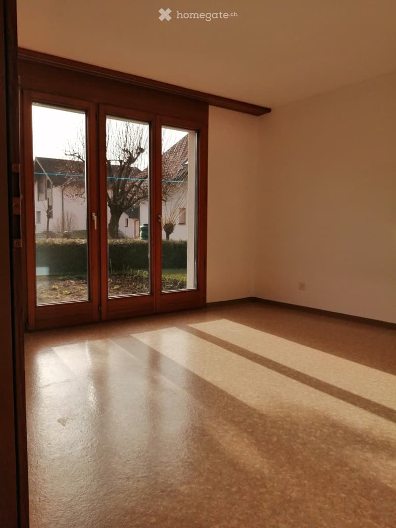 2.5 Zimmer Einliegerwohnung an schöner Lage (2)