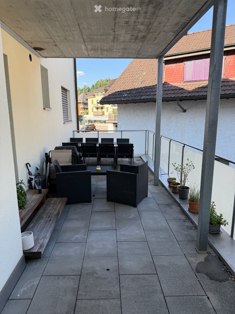 3.5-Zimmer-Wohnung mit grosser Terrasse, ruhig & zentral (5)