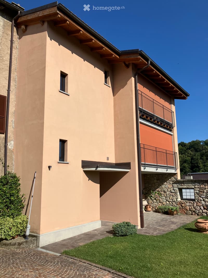 Affittiamo appartamento ad Arzo (1)
