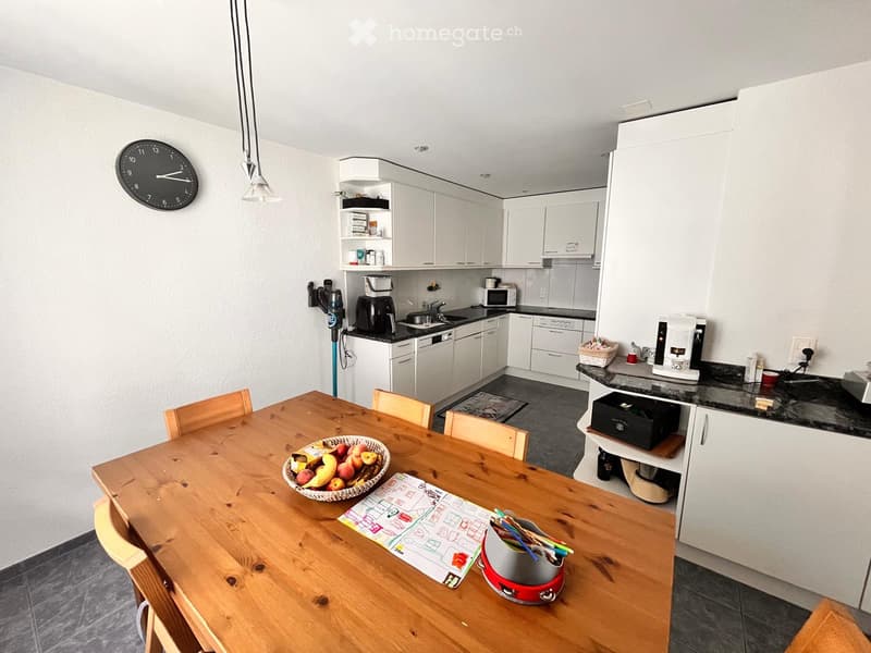 4,5 Zimmer-Wohnung mitten in Glarus zu vermieten (3)