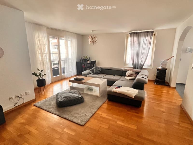 4,5 Zimmer-Wohnung mitten in Glarus zu vermieten (4)