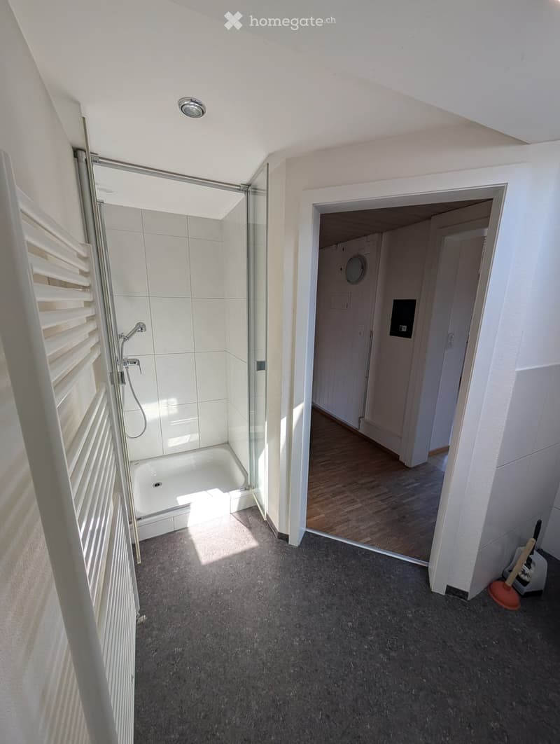 Im Zentrum von Huttwil zu vermieten 2 1/2 Zimmerwohnung (6)