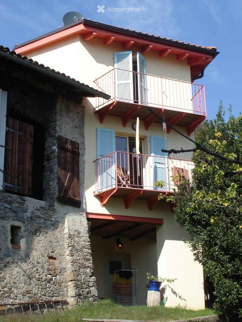 Curio: vendiamo bella casa finemente ristrutturata (2)