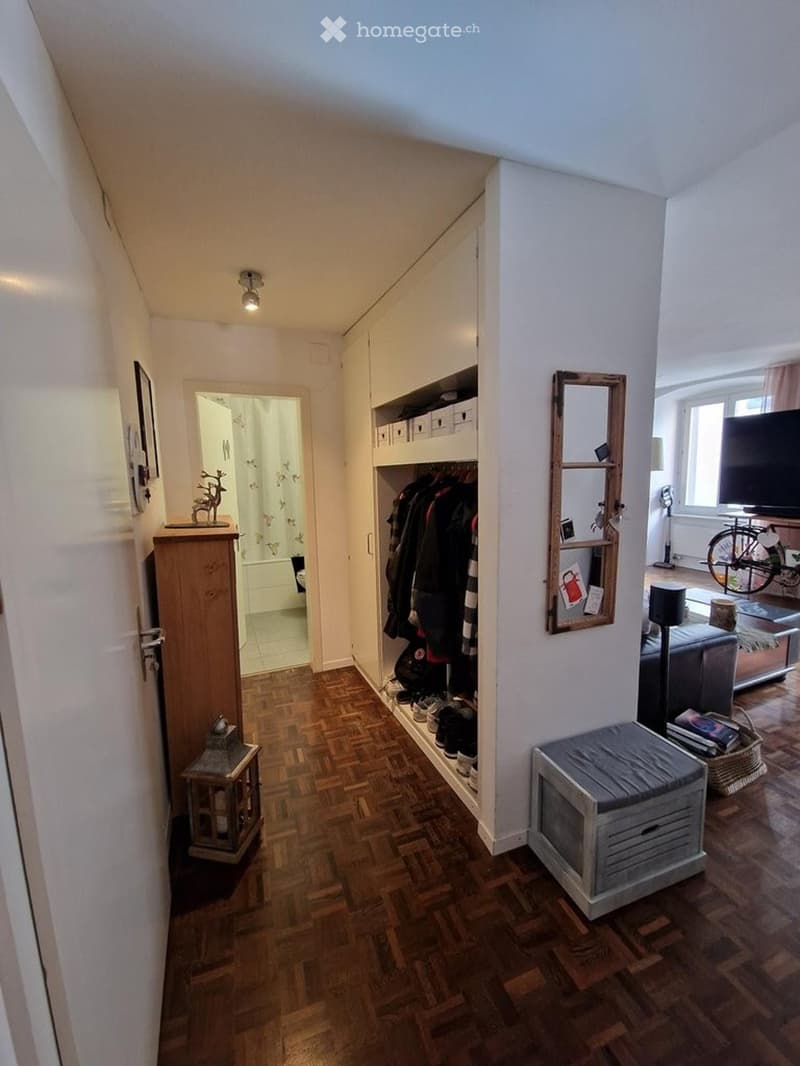 Charmante 2,5-Zimmer-Wohnung im Herzen von Chur (4)
