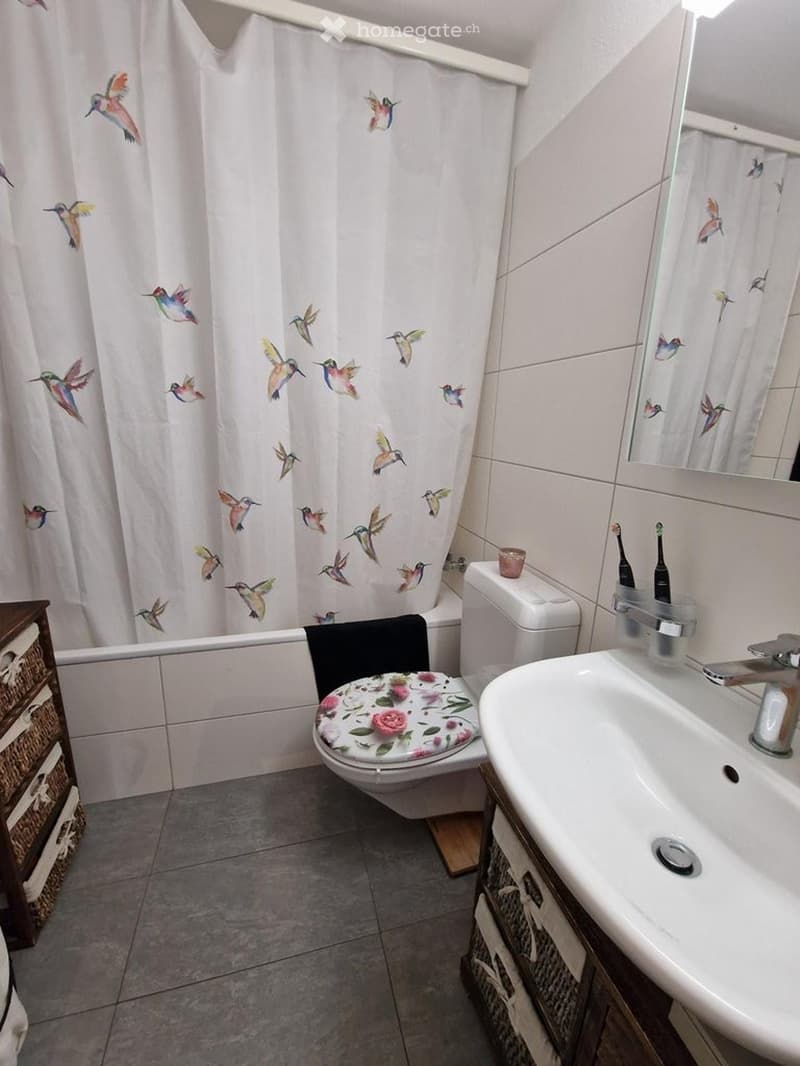 Charmante 2,5-Zimmer-Wohnung im Herzen von Chur (5)