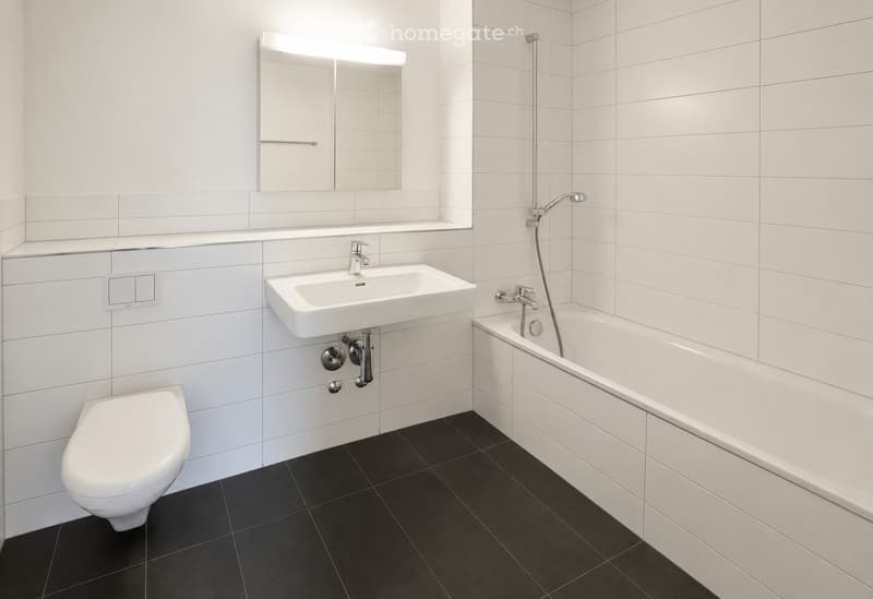 Topmoderne zentrale Wohnung in Suhr (4)