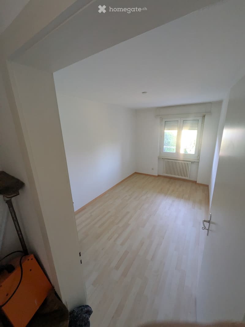 Wohnung per sofort (1)