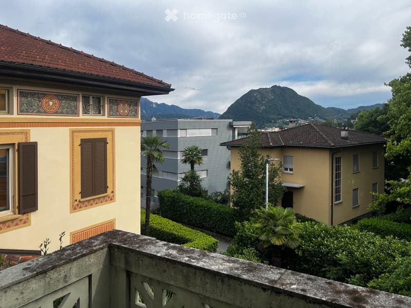 Elegante villa d'epoca degli anni '30 da valorizzare (2)