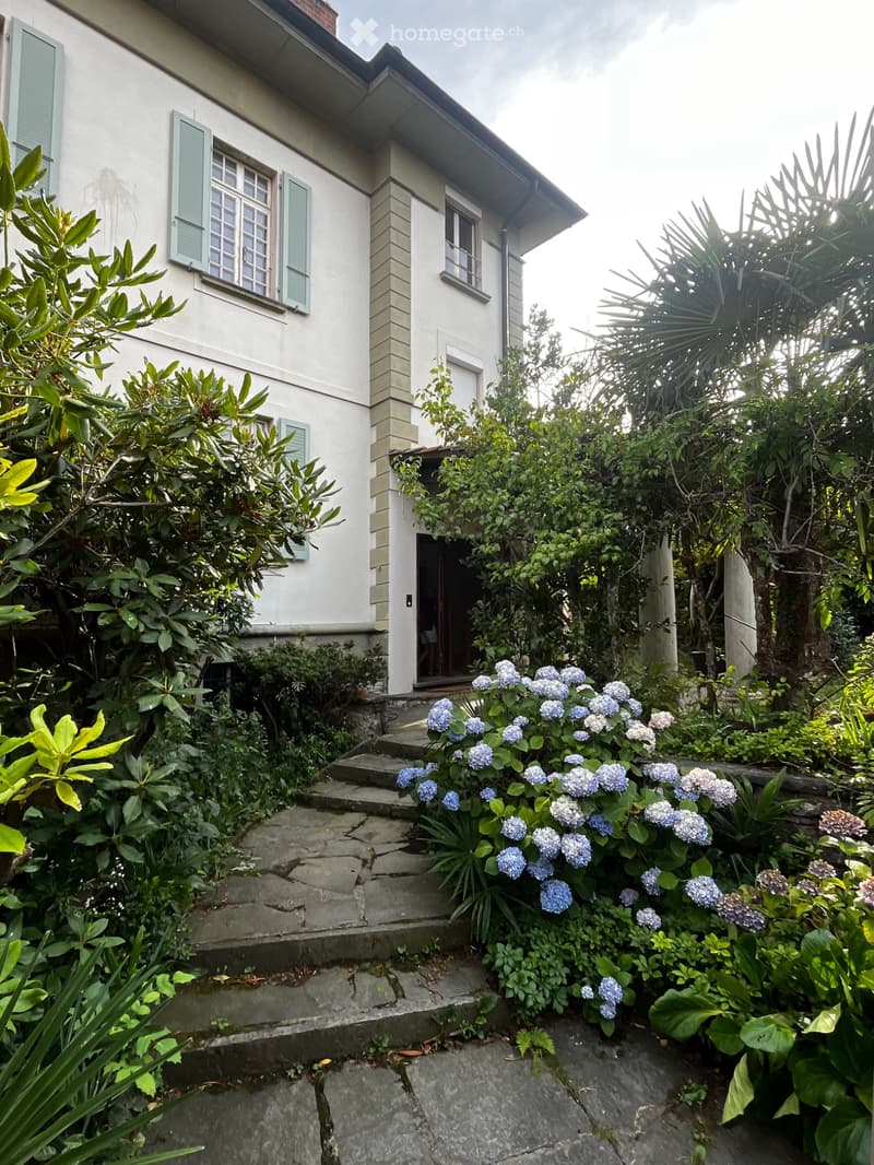 Elegante villa d'epoca degli anni '30 da valorizzare (5)