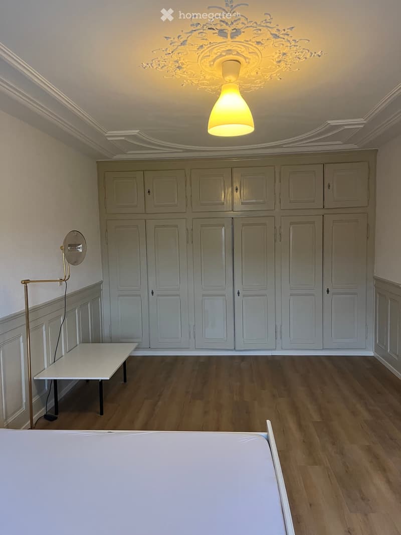 Zum vermieten WG Zimmer (2)