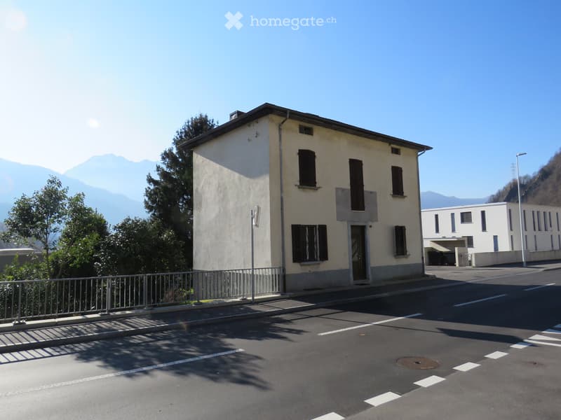Casa ticinese da ristrutturare - con terreno (2)