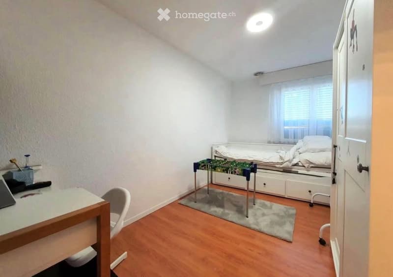 4.5 Zimmer, 95 m², 1. Stock möbliert reiden (3)