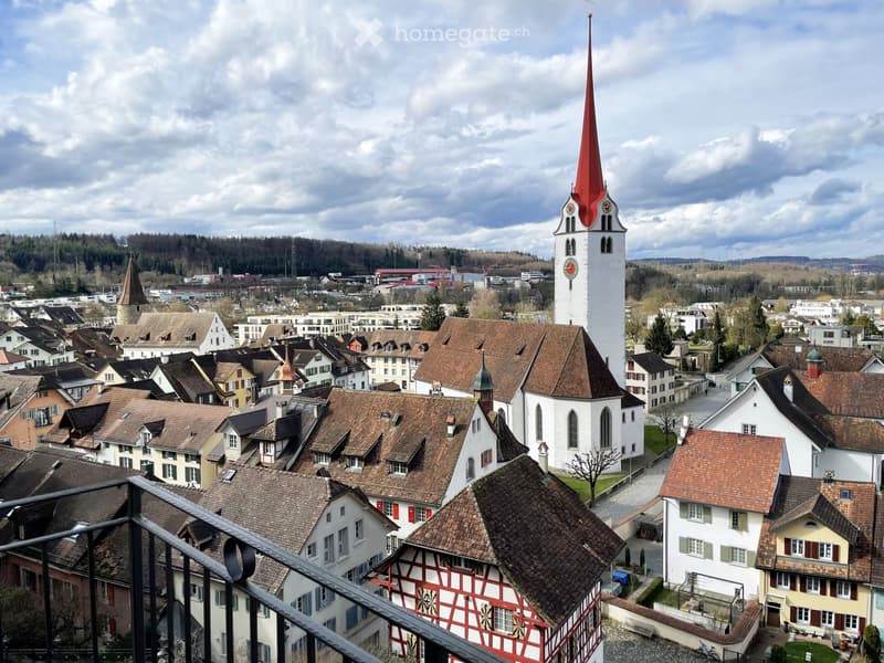 Grosszügige 4,5-Zimmer Altstadtwohnung mit Balkon (1)
