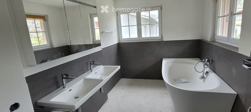 Kernsaniertes Einfamilienhaus, viel Umschwung (5)