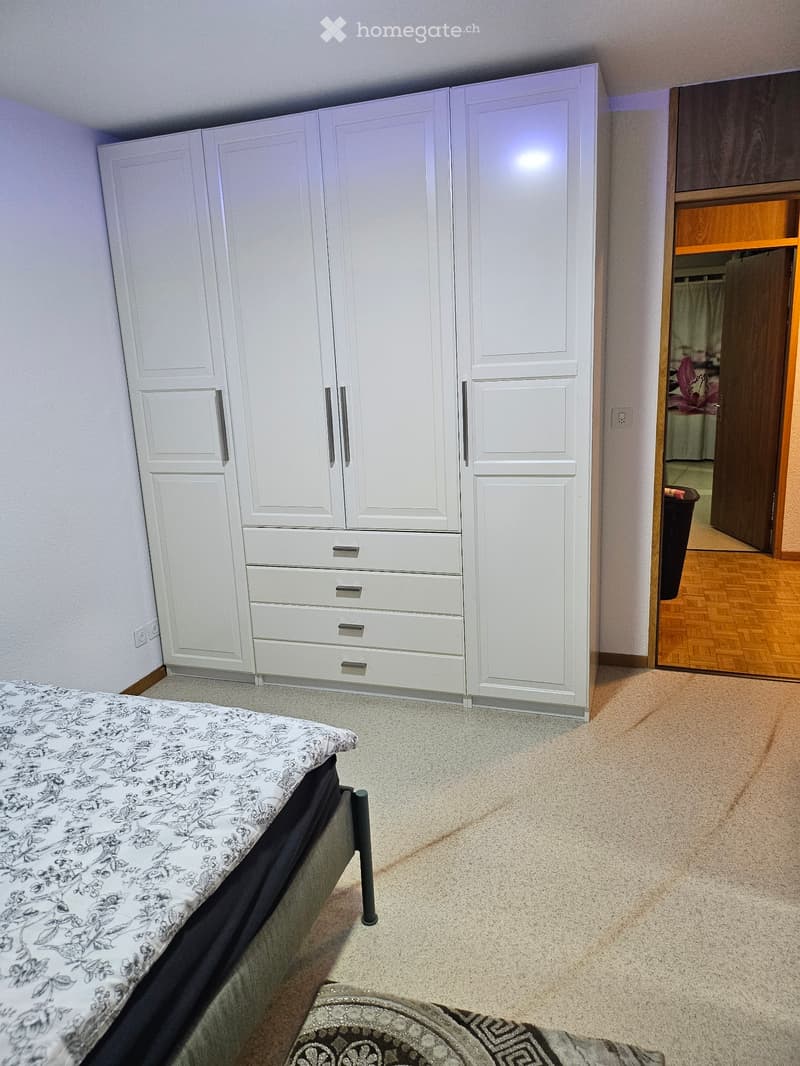 1 WG Zimmer zum Vermieten (Room for Rent) (2)
