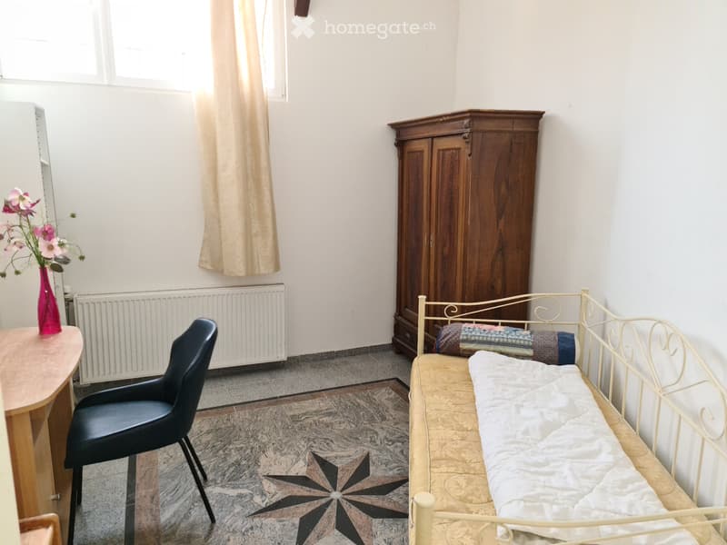 Zimmer zu vermieten (2)